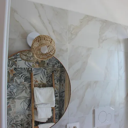 住宿加早餐酒店 Bariairport