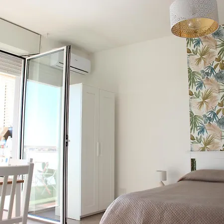 Bed & Breakfast Bariairport *